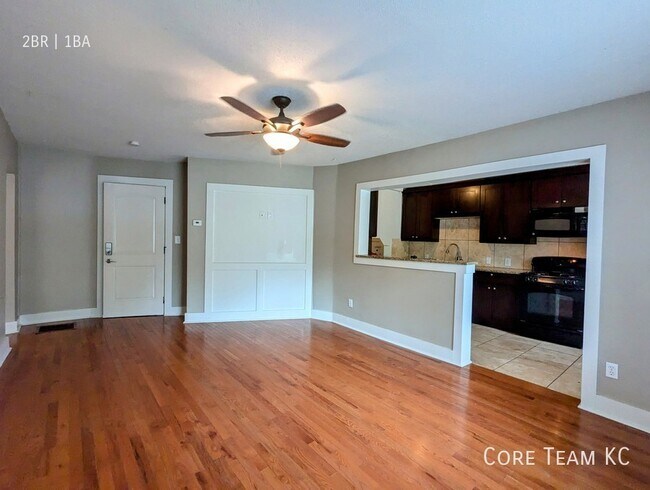 Foto del edificio - Two bedroom with balcony in West Plaza