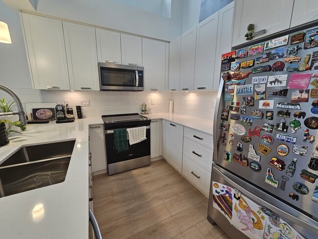 Photo du bâtiment - 22562-22121 121 Ave