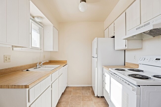 Foto del edificio - 2613 Davidson Dr