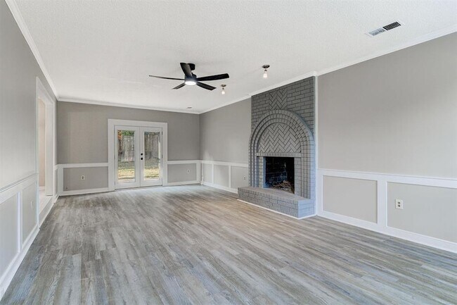 Building Photo - 7801 Autumn Creek Dr