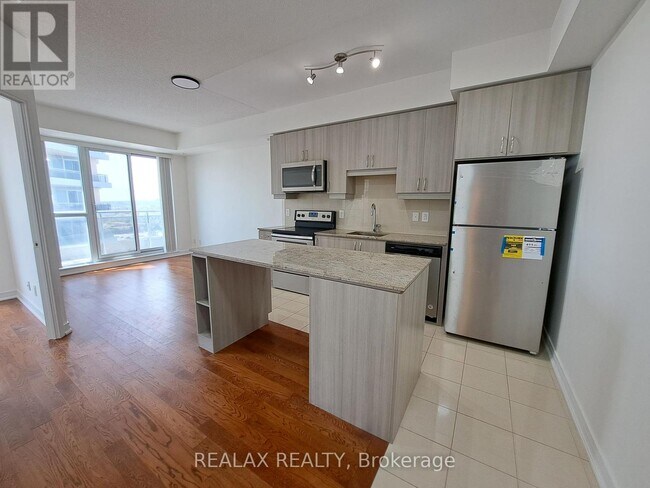 Photo du bâtiment - 9205-9205 Yonge St