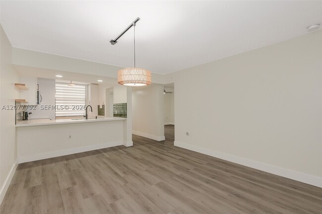Building Photo - 1709 Whitehall Dr