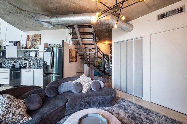 Foto del edificio - 690 SW 1st Ct