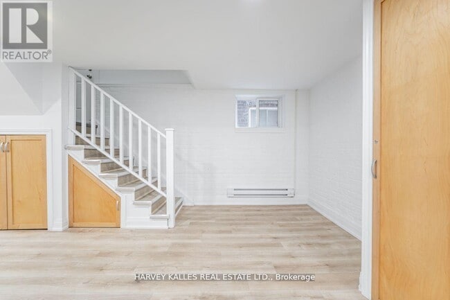 Building Photo - 44 Browning Ave