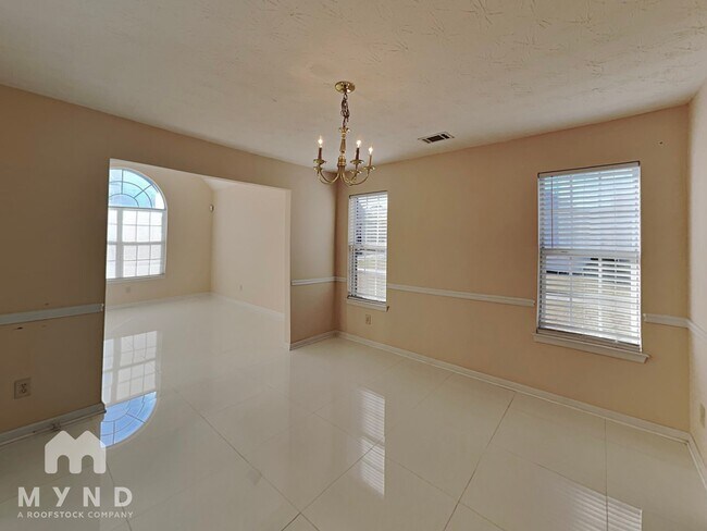 Foto del edificio - 492 Townsend Bend