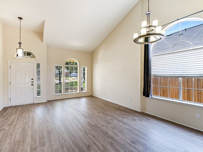 Foto del edificio - 14440 Lilley Brook Cove