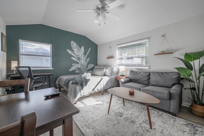 Foto del edificio - 2235 1st Ave N