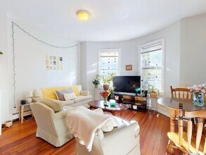 Building Photo - 32 S Huntington Ave