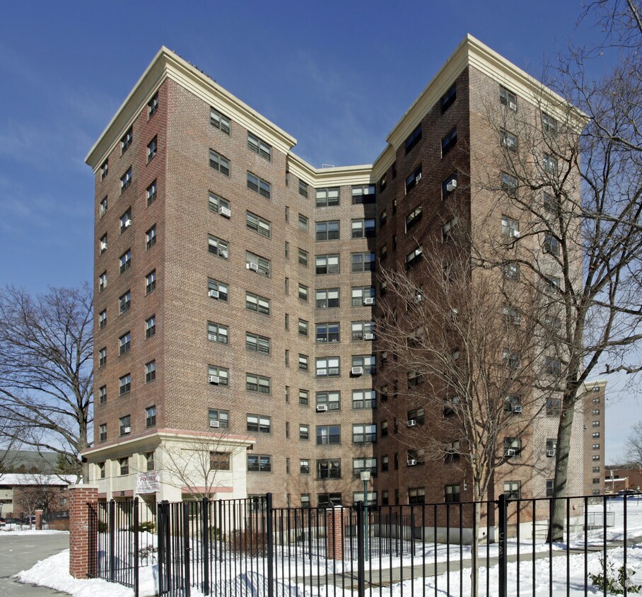 Levister Towers Apartments in Mount Vernon, NY