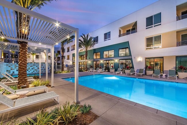 Building Photo - Bowen Apartments