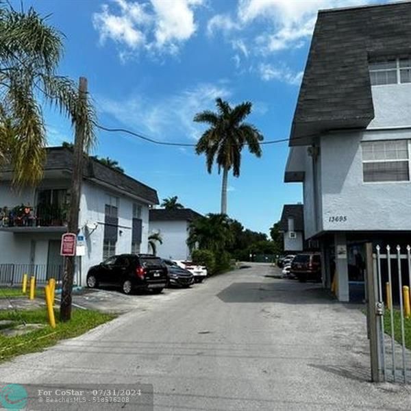 Primary Photo - 13695 NE 3rd Ct