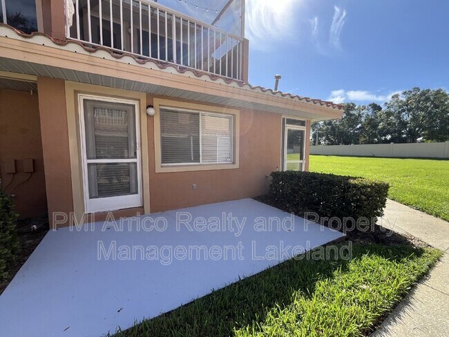 Building Photo - 8102 Waterview Way