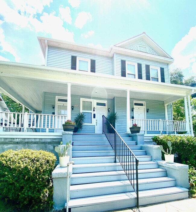 Fotos exteriores del porche. - 2234 Central Ave