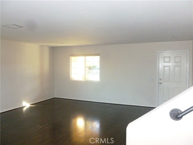 Foto del edificio - 9349 Golden Lantern Rd