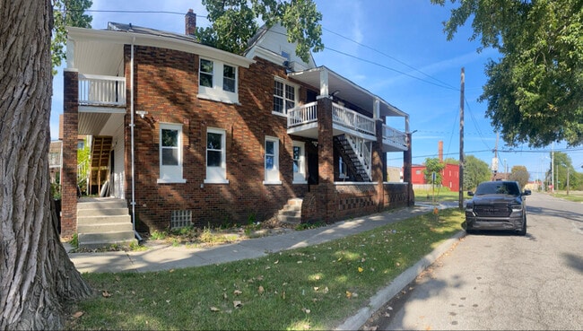 Building Photo - 3478 Ludden St