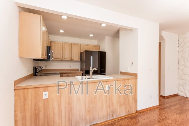 Foto del edificio - 10522 SE 264th St