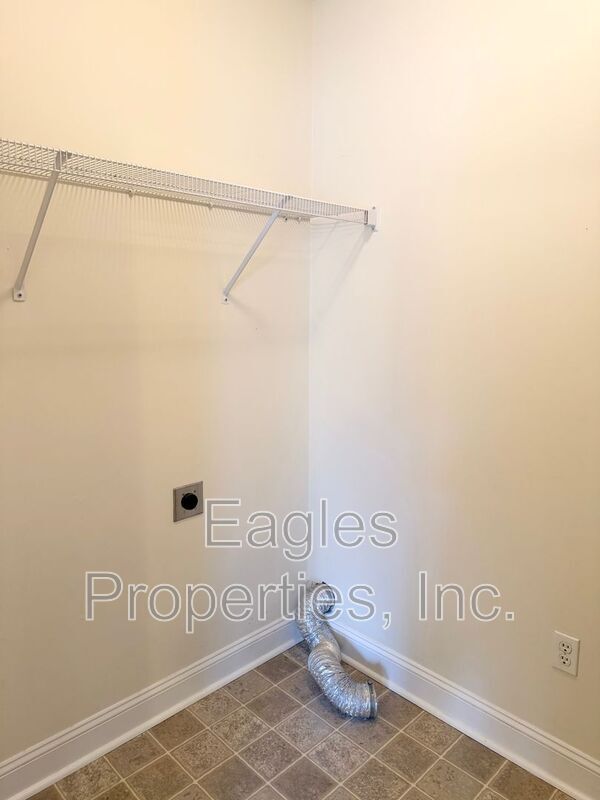 Building Photo - 2736 Hatteras Dr
