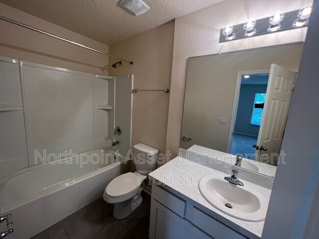 Foto del edificio - 945 Observatory Pkwy
