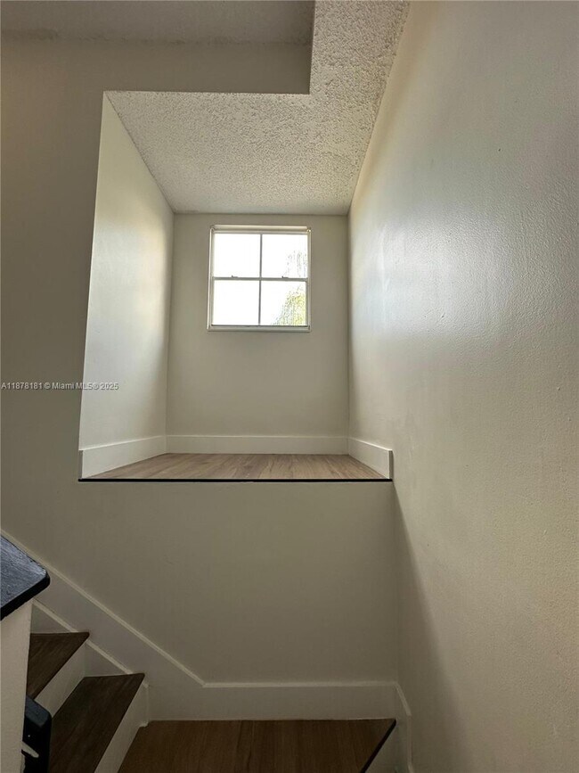Foto del edificio - 9735 NW 49th Terrace