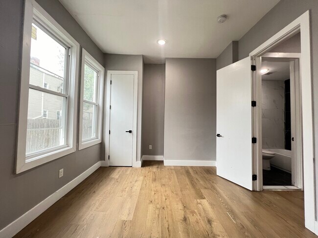 Foto del edificio - 324 Old Bergen Rd