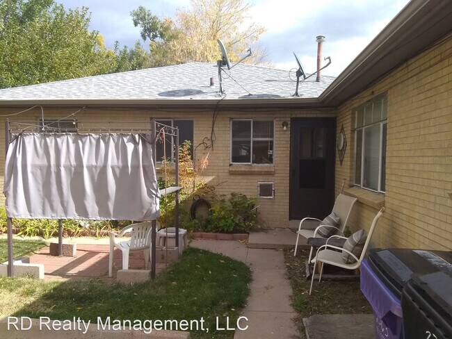 Building Photo - 2 br, 1 bath House - 2363 S Downing St