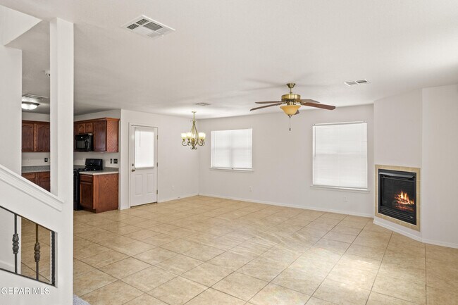 Foto del edificio - 5376 Jose Duran Ln