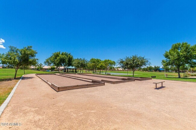 Building Photo - Rental in The Islands