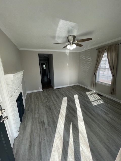 Building Photo - Updated 1-Bedroom Home Ãx83Â¢?? Move-In Ready