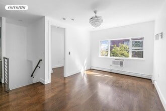 Building Photo - 229A Scholes St