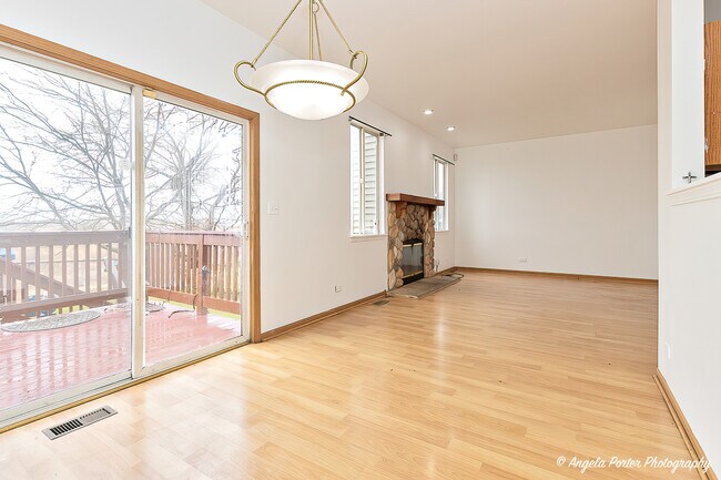 Building Photo - 1765 S Hamlin Ln