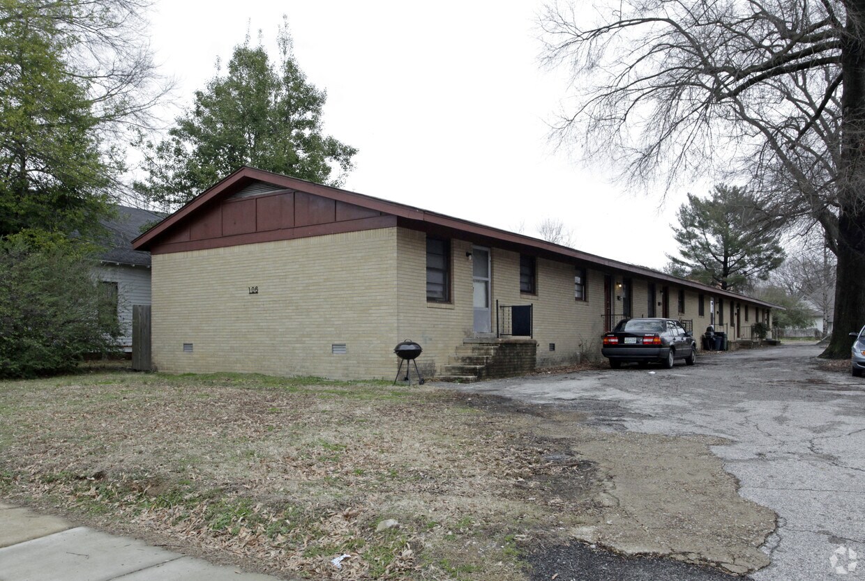 Primary Photo - 106 Burkett St