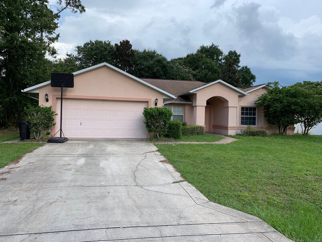 Primary Photo - Beautiful 4-Bedroom, 2-Bath Home with Fenc...