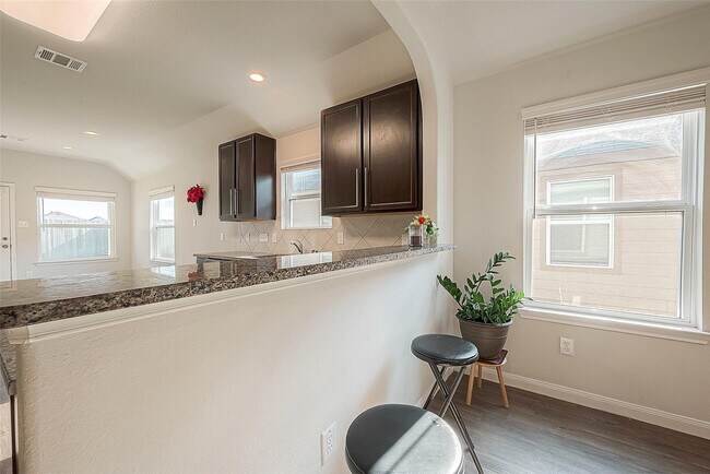 Foto del edificio - 17259 Quiet Song Ct