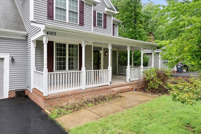 Foto del edificio - 4107 Lakeview Pkwy