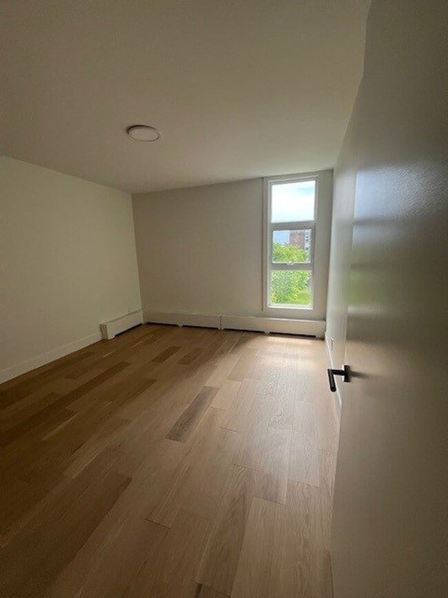 Photo du bâtiment - 3322 rue de la Monnerie