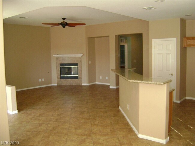 Building Photo - 10387 Borah Park Cir