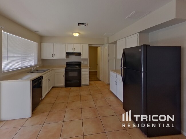 Building Photo - 2303 W Summit Place Chandler AZ