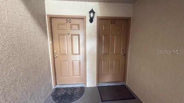 Foto del edificio - 4690 Pembrook Pl