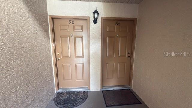 Building Photo - 4690 Pembrook Pl