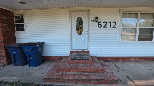 Building Photo - 6212 Free Ferry Rd