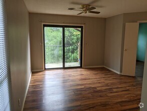 Building Photo - 664 Frontier Ct