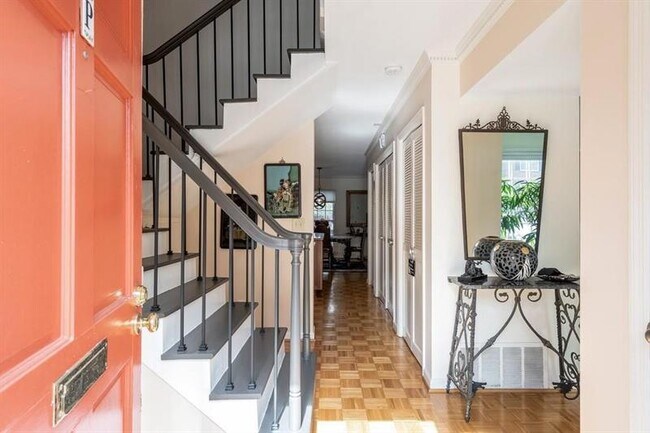 Foto del edificio - 1105 Clairemont Ave