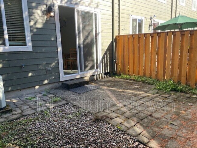 Foto del edificio - 16140 NW Fescue Ct