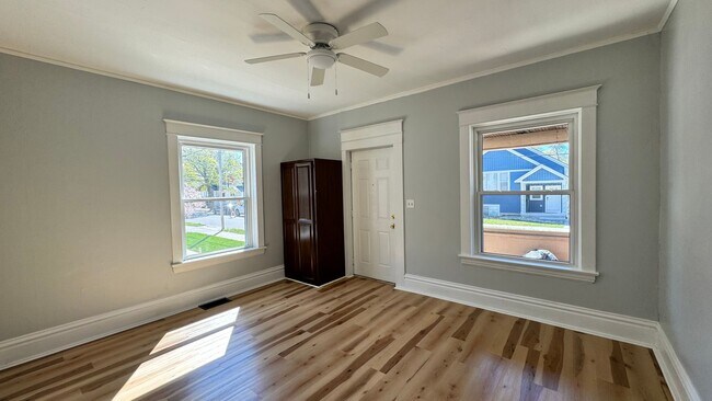 Foto del edificio - 901 Logan St SE