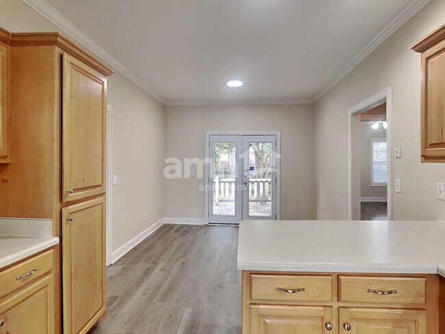 Foto del edificio - 417 Bethany Cir