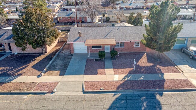 Building Photo - 9520 Kilmaltie Dr