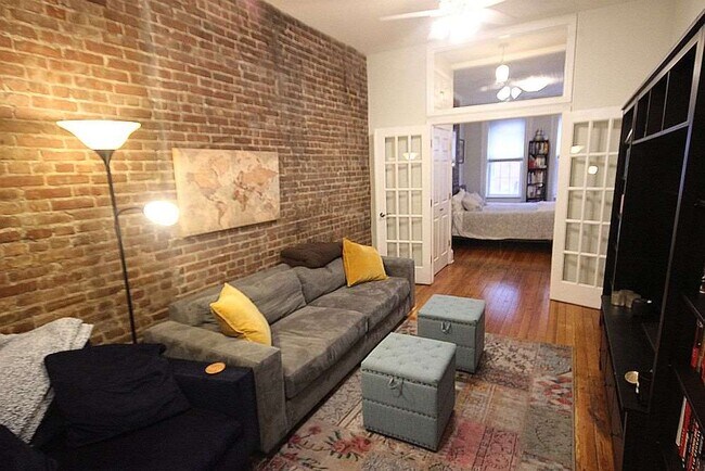 Foto del edificio - 222 Willow Ave