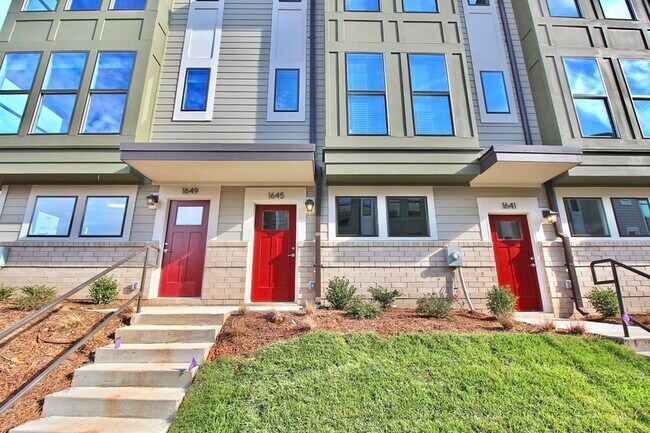 Foto del edificio - 1645 Cannon View Ln