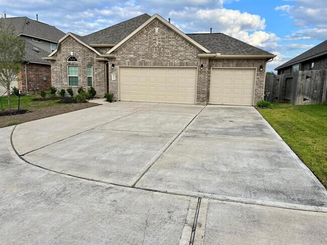 Foto del edificio - 24110 Rosedale Oaks Dr