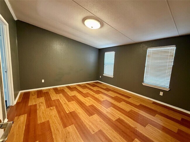 Foto del edificio - 107 Shady Oaks Dr